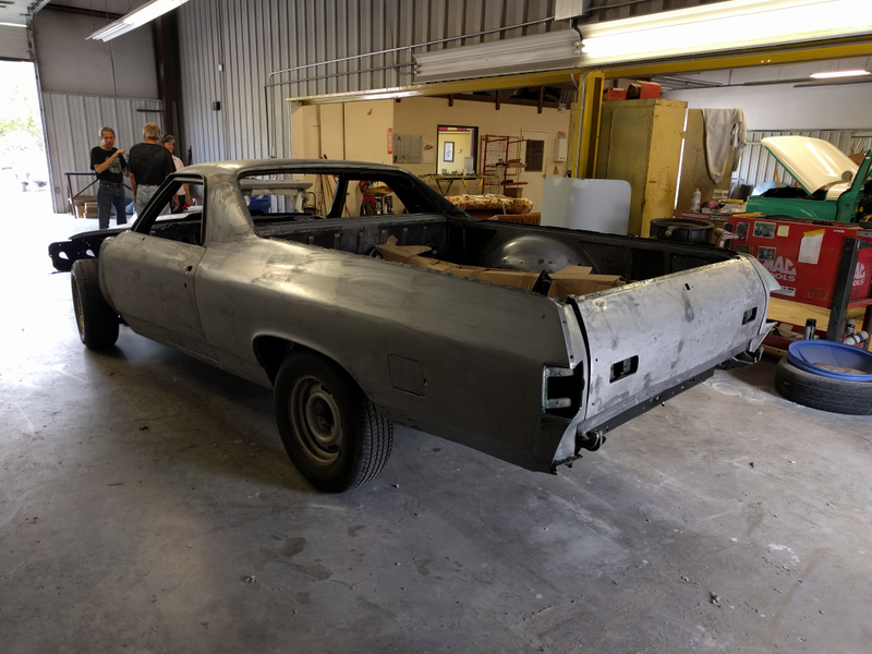 Note the horrendous gap at the rear of the left bedside and tailgate.